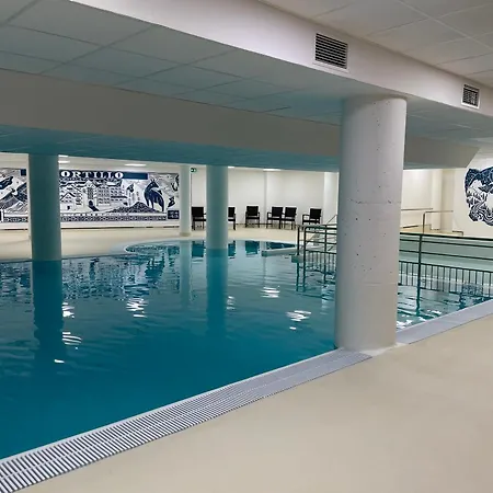 à Gourette Pour 6 Pers, Piscine Et Animaux Admis - Fr-1-860-33 *