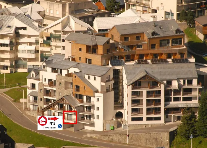 6 Pers, Piscine, Animaux Admis, Gourette - Fr-1-860-33 *